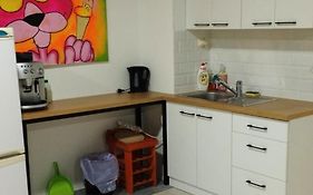 Priestranný apartmán v centre mesta